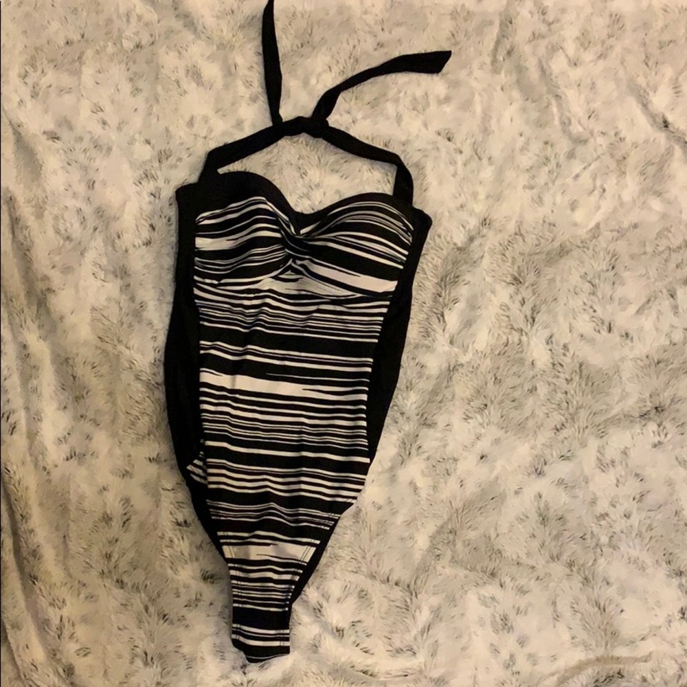 One piece bathing suit